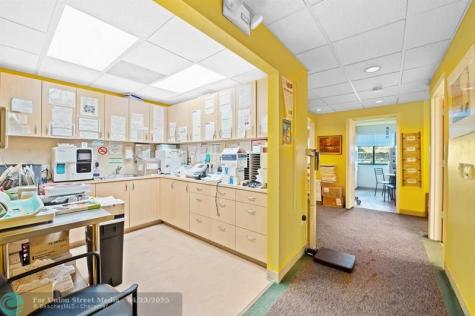 2233 N Commerce Parkway Weston FL 33326