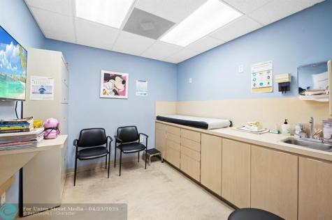 2233 N Commerce Parkway Weston FL 33326