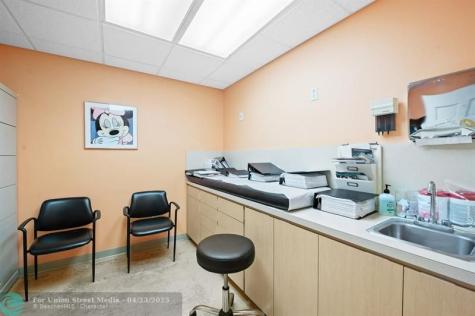 2233 N Commerce Parkway Weston FL 33326