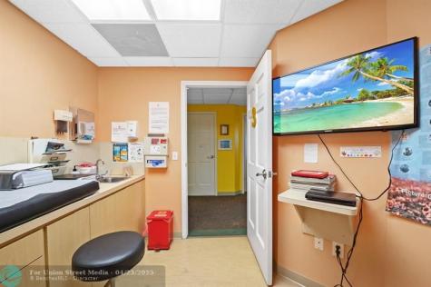 2233 N Commerce Parkway Weston FL 33326