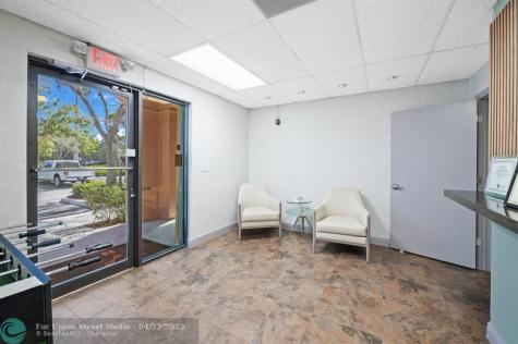 2233 N Commerce Parkway Weston FL 33326