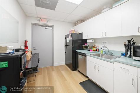 2233 N Commerce Parkway Weston FL 33326