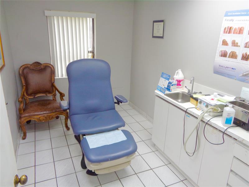 7800 W Oakland Park Boulevard Sunrise FL 33351