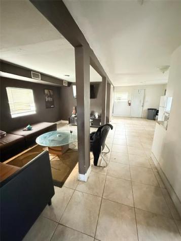 5621 Pembroke Road Hollywood FL 33023