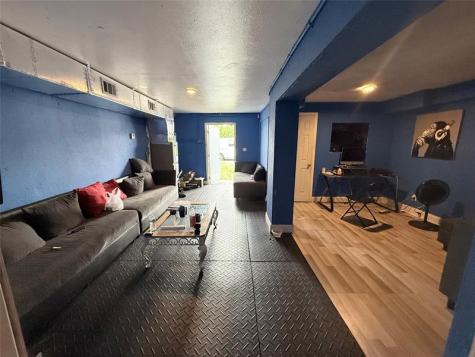 5621 Pembroke Road Hollywood FL 33023