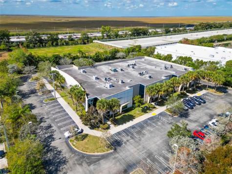 3902-3904 NW 126 Avenue Coral Springs FL 33065