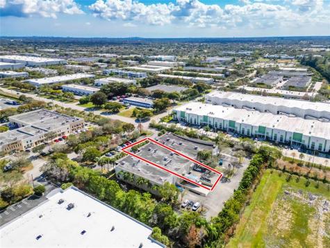 3902-3904 NW 126 Avenue Coral Springs FL 33065