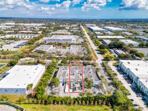 3902-3904 NW 126 Avenue Coral Springs FL 33065