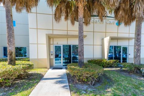 3902-3904 NW 126 Avenue Coral Springs FL 33065