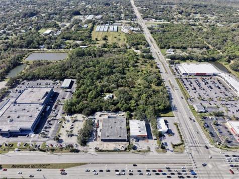 511 W Midway Road Fort Pierce FL 34982