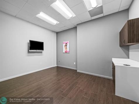 501 NE 5th Terrace Fort Lauderdale FL 33301