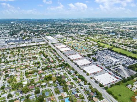 3669 NW 19 Street Lauderdale Lakes FL 33311
