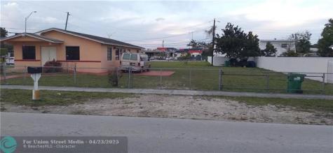 4195 NW 165th Street Miami Gardens FL 33054