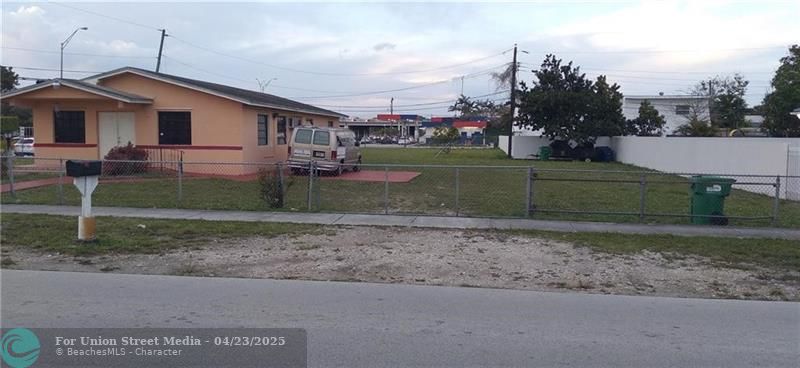 4195 NW 165th Street Miami Gardens FL 33054