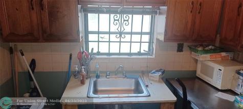 4195 NW 165th Street Miami Gardens FL 33054