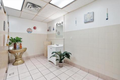2647 N State Road 7 Lauderdale Lakes FL 33313