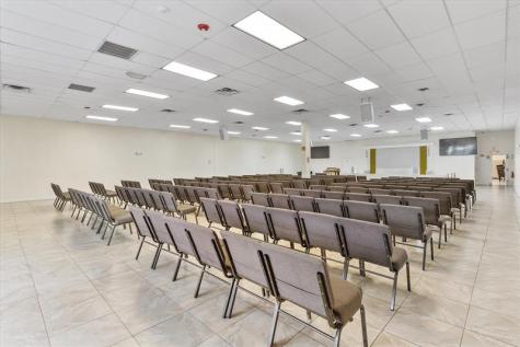 2647 N State Road 7 Lauderdale Lakes FL 33313