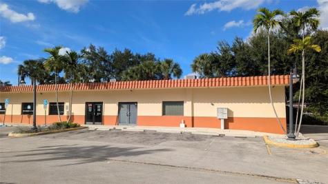 320 S State Road 7 Plantation FL 33317
