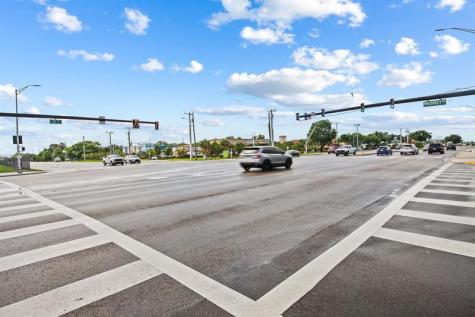 5611 N State Road 7 Fort Lauderdale FL 33319