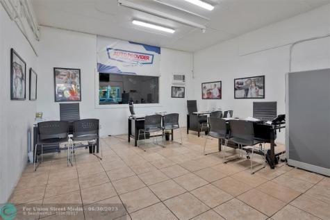 5350 N State Road 7 North Lauderdale FL 33309