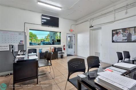 5350 N State Road 7 North Lauderdale FL 33309