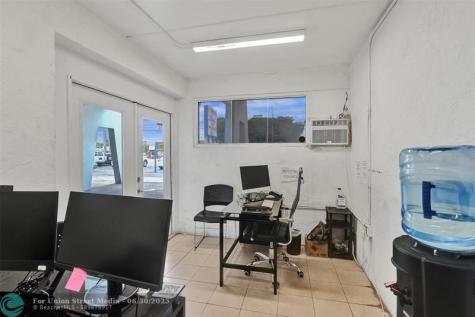 5350 N State Road 7 North Lauderdale FL 33309