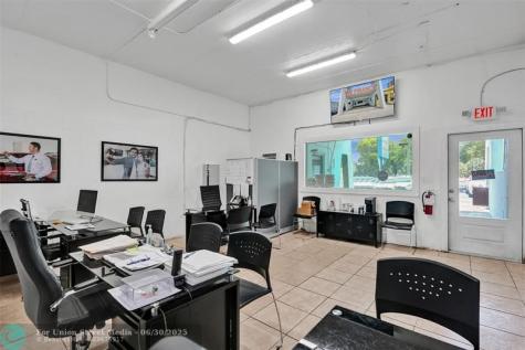 5350 N State Road 7 North Lauderdale FL 33309