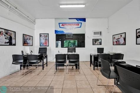 5350 N State Road 7 North Lauderdale FL 33309