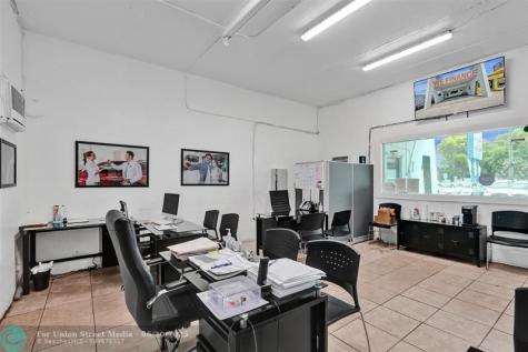 5350 N State Road 7 North Lauderdale FL 33309