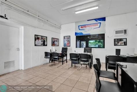 5350 N State Road 7 North Lauderdale FL 33309