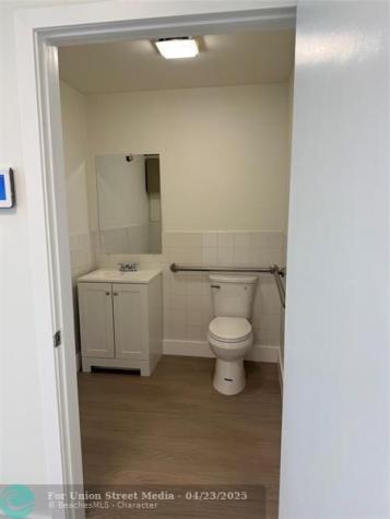 6099 Stirling Road Davie FL 33314