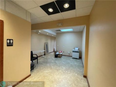 6115 Stirling Road Hollywood FL 33314