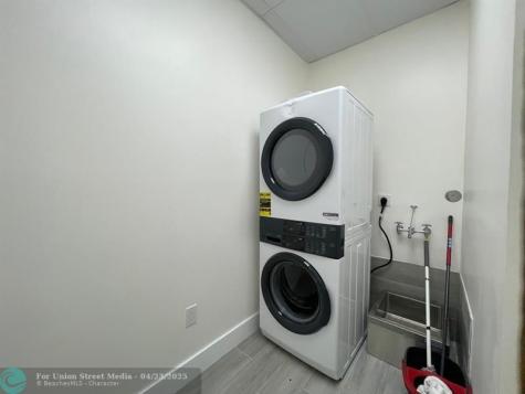 5050 N University Drive Lauderhill FL 33319