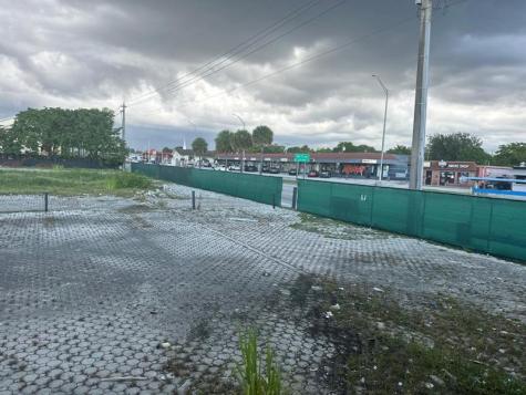 1430 NW 119 Miami FL 33167