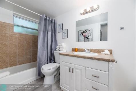 820 NE 21st Drive Wilton Manors FL 33305