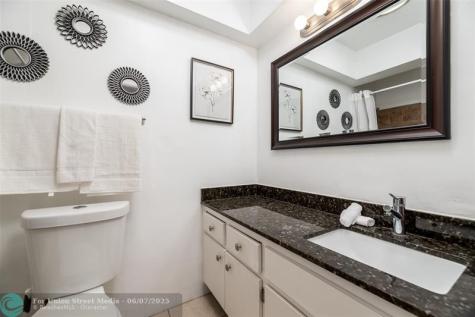 820 NE 21st Drive Wilton Manors FL 33305