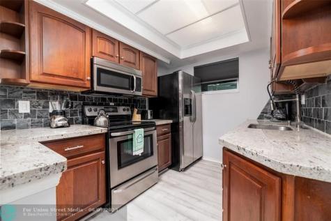 820 NE 21st Drive Wilton Manors FL 33305