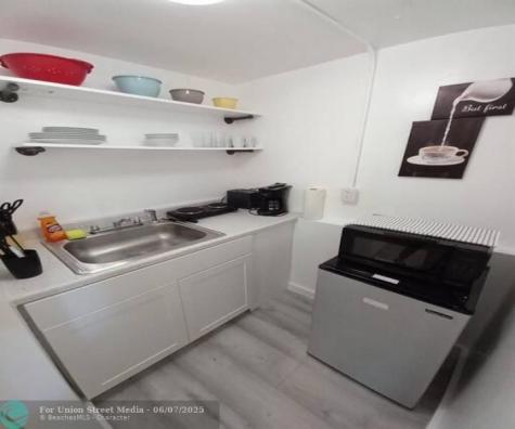 820 NE 21st Drive Wilton Manors FL 33305