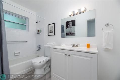 820 NE 21st Drive Wilton Manors FL 33305