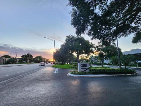 2841 NW 62nd Street Fort Lauderdale FL 33309