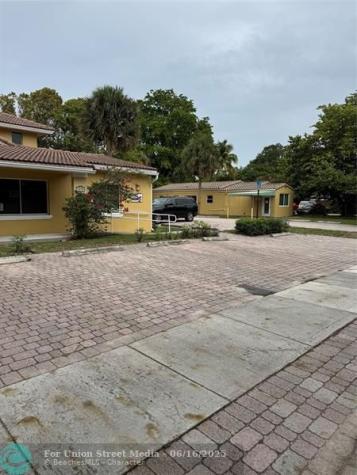 1852 SE 1st Avenue Fort Lauderdale FL 33316