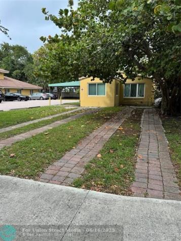 1852 SE 1st Avenue Fort Lauderdale FL 33316