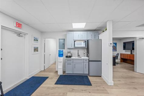 1881 N University Drive Coral Springs FL 33071