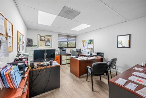 1881 N University Drive Coral Springs FL 33071