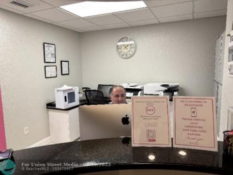 2801 N University Coral Springs FL 33065