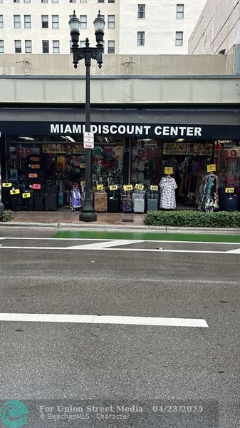 29 SE 1st Avenue Miami FL 33131