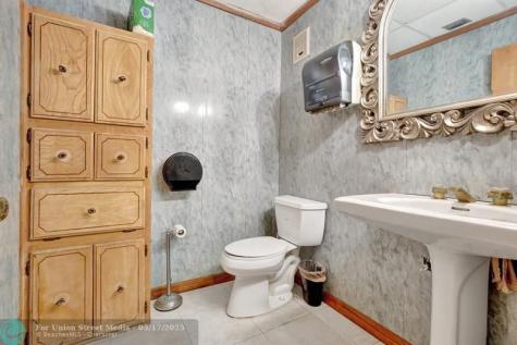 4505 NW 103rd Avenue Sunrise FL 33351