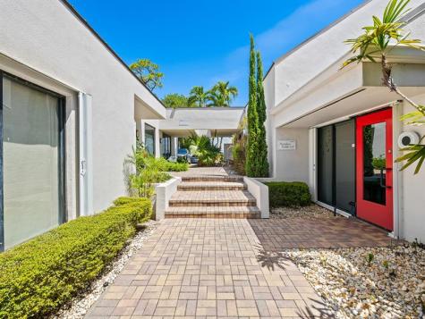 1330 SE 4th Avenue Fort Lauderdale FL 33316