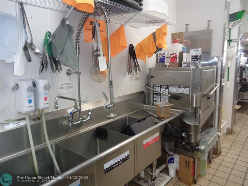 15280 S Jog Road Delray Beach FL 33446