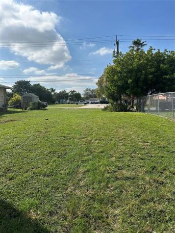 1 NE 1st Avenue Dania Beach FL 33004